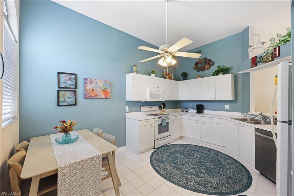 LAKESIDE CARRIAGE HOMES - Residential Lease