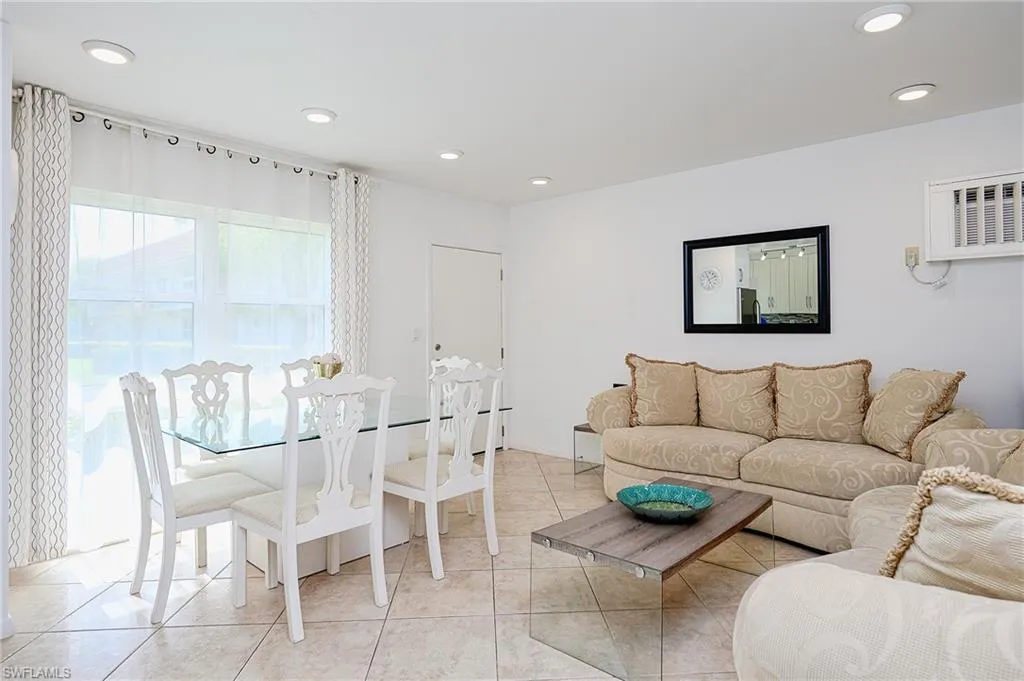 Marco Island, Florida 34145, United States, 2 Bedrooms Bedrooms, ,1 BathroomBathrooms,Residential,Active,114278