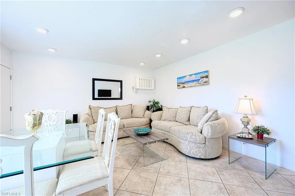 Marco Island, Florida 34145, United States, 2 Bedrooms Bedrooms, ,1 BathroomBathrooms,Residential,Active,114278