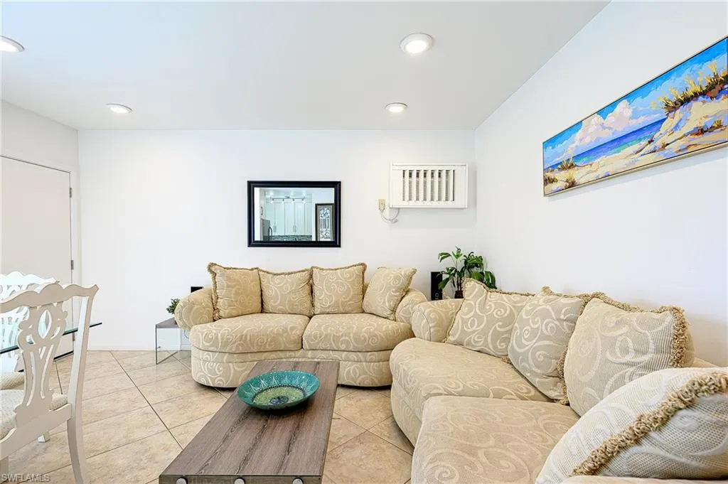 Marco Island, Florida 34145, United States, 2 Bedrooms Bedrooms, ,1 BathroomBathrooms,Residential,Active,114278