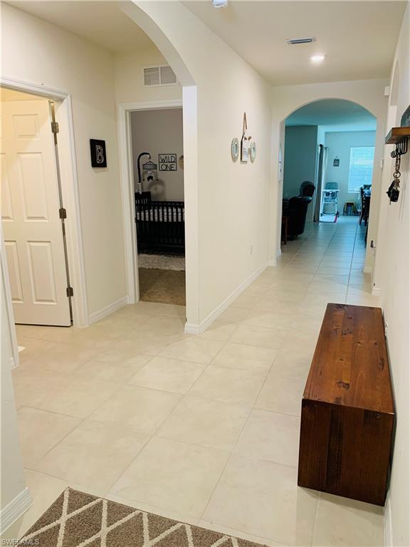 ENTRADA - Residential