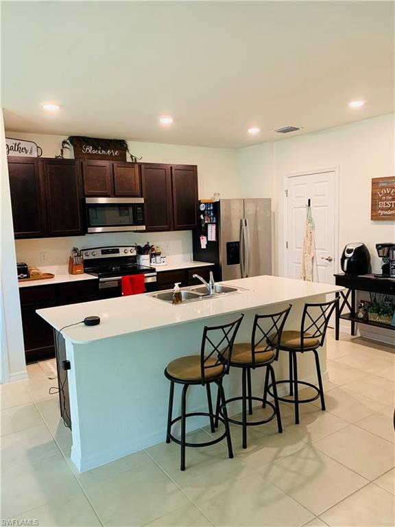 ENTRADA - Residential