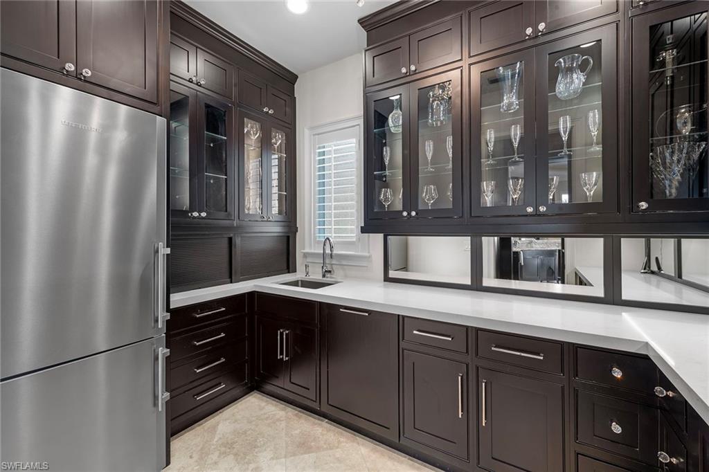 BAY LAUREL ESTATES - Residential