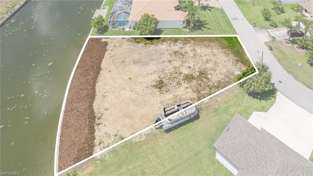 CAPE CORAL - Land