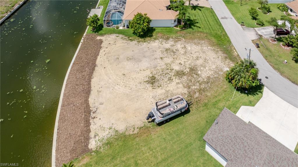 CAPE CORAL - Land