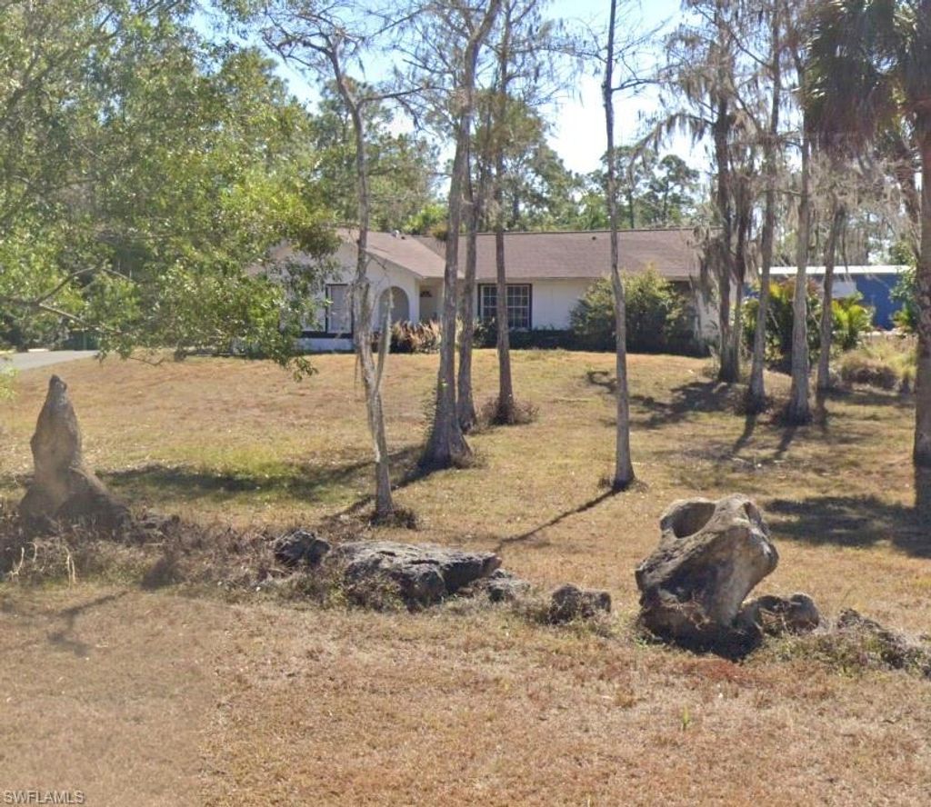 Photo of 1750 24th AVE NE, NAPLES, FL 34120 (MLS # 226010757)