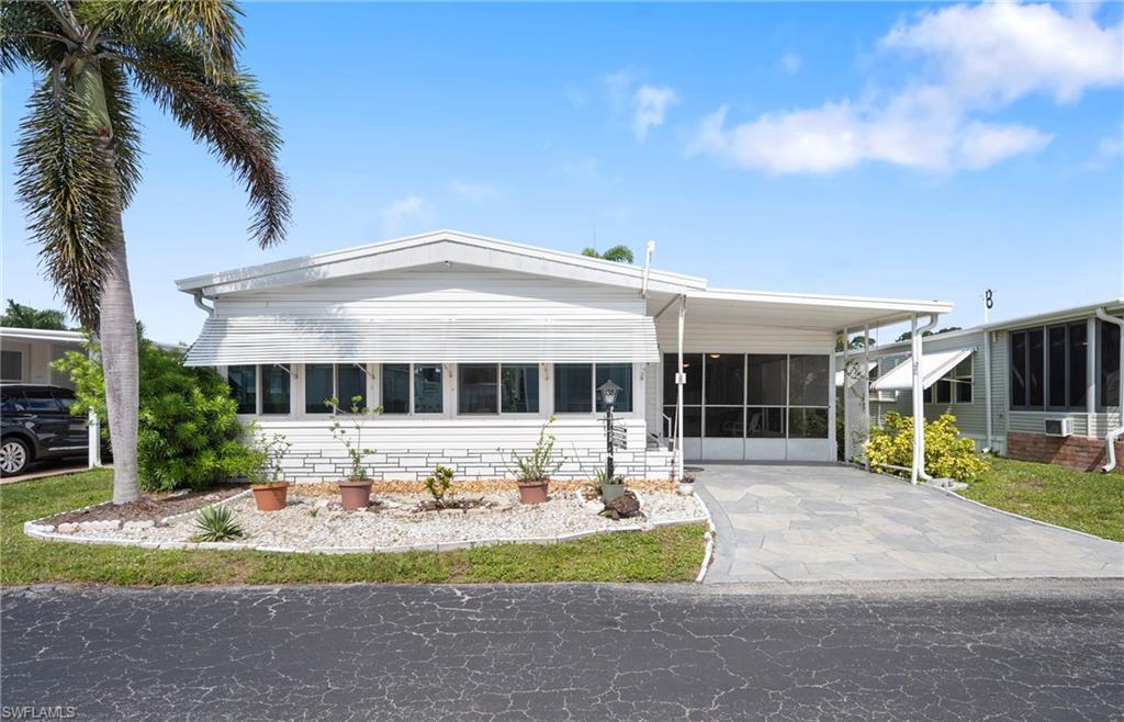 COACHLIGHT MANOR MOBILE HOME - Residential