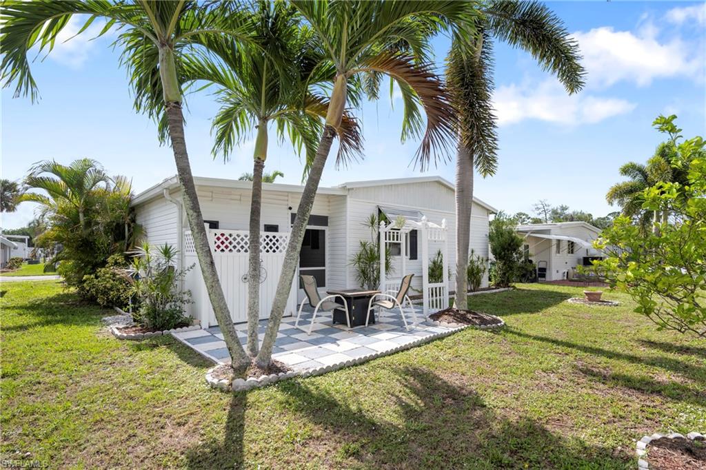 COACHLIGHT MANOR MOBILE HOME - Residential