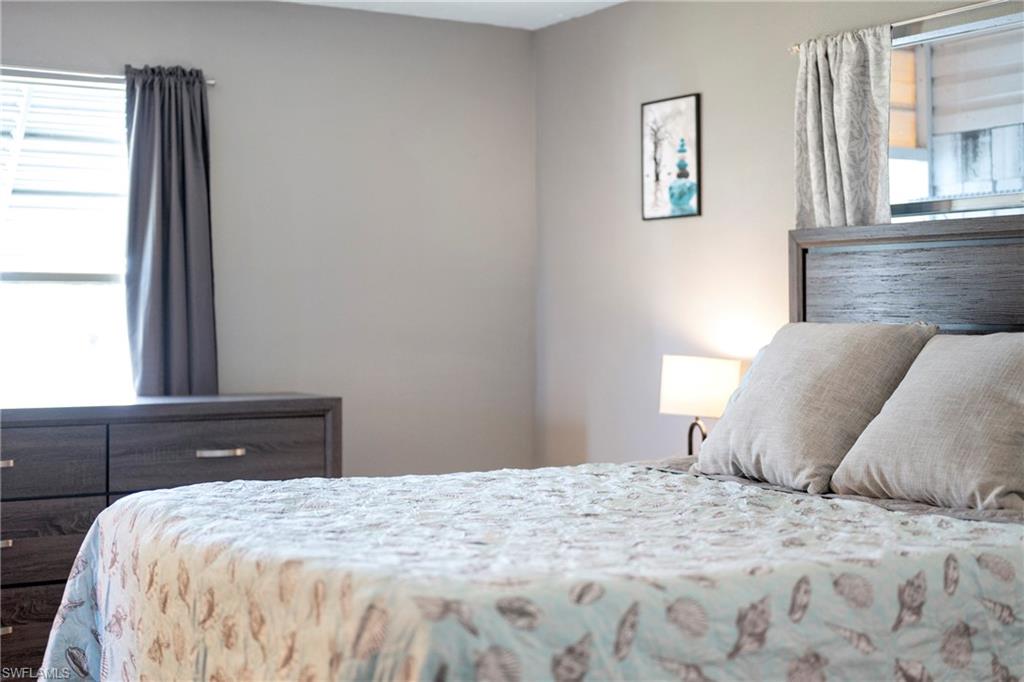 COACHLIGHT MANOR MOBILE HOME - Residential