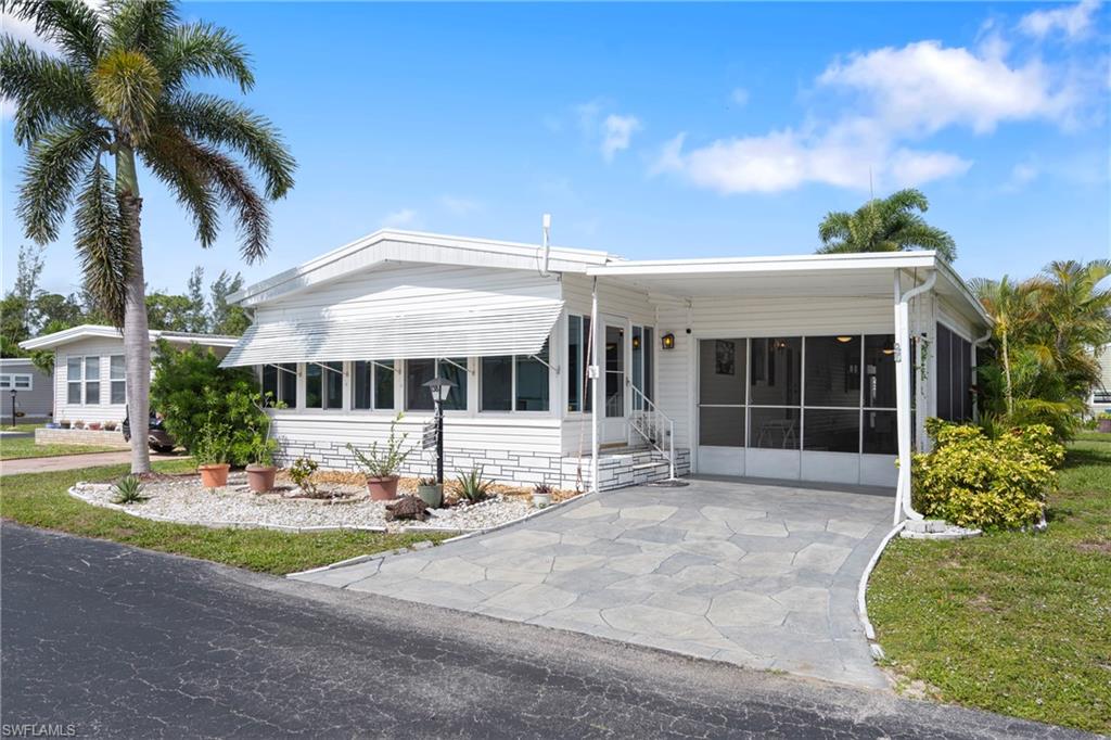 COACHLIGHT MANOR MOBILE HOME - Residential