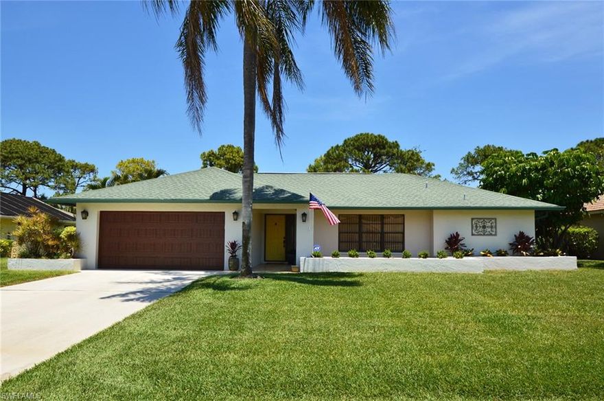 H.11948 - L-shaped split design floor plan with beautiful golf course view, large lanai, solar heated swimming pool and remodeled master suite, 10 minutes to the beach. Many recent improvements throughout with new central air, repainted exterior, new overhead door & lift, new pool pump, new irrigation pump and more.