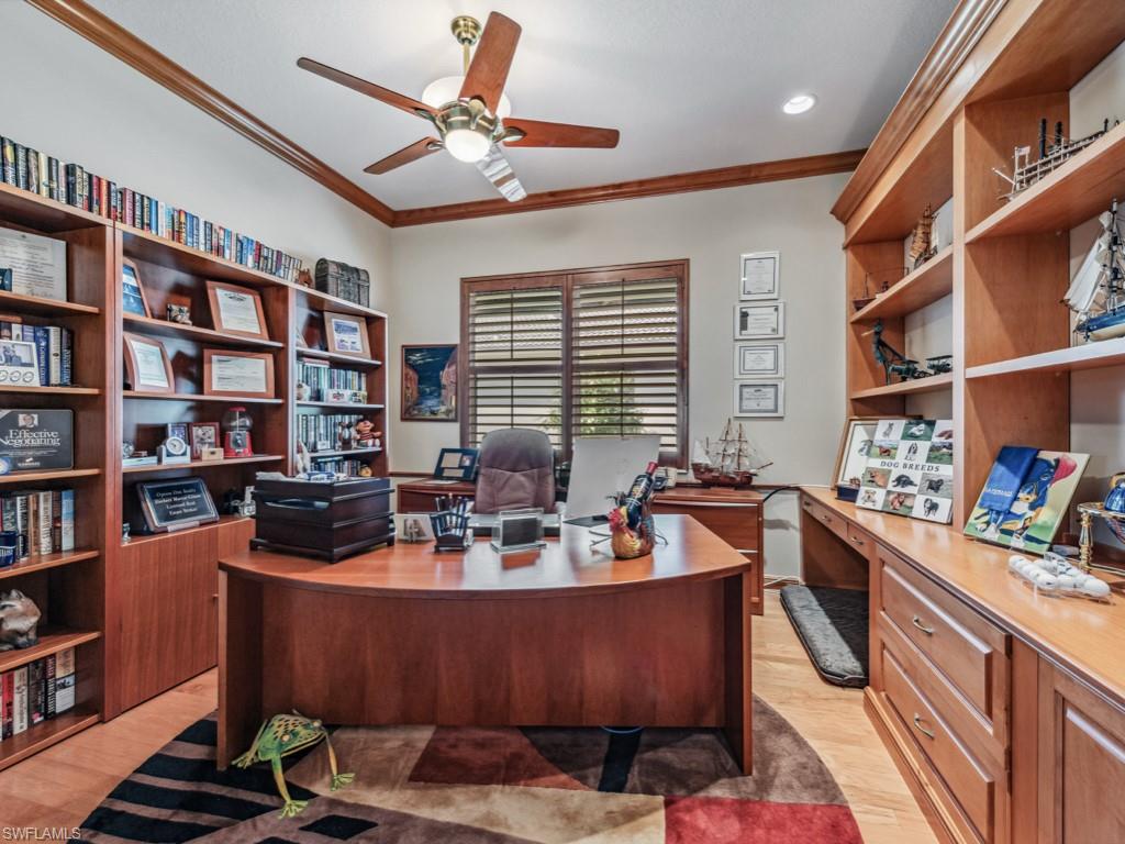 THE LINKS - Residential