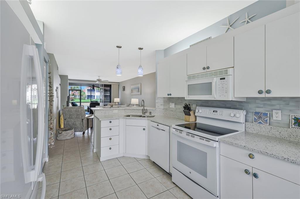 LIGHTHOUSE BAY - Residential