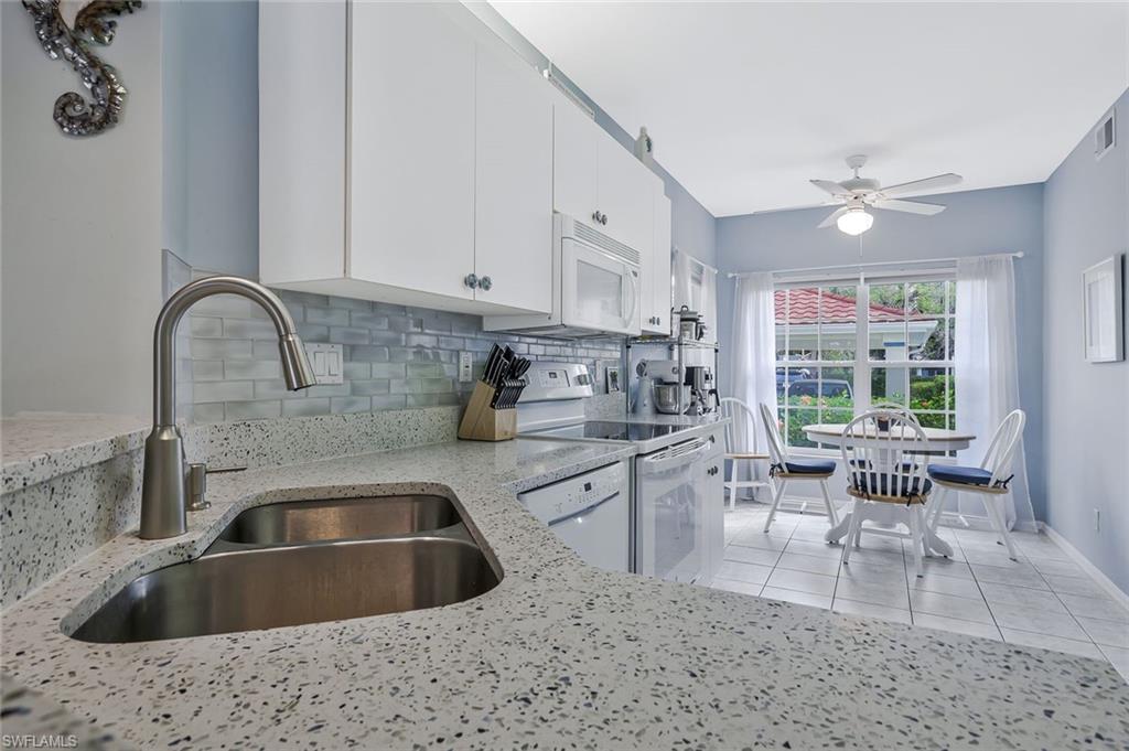 LIGHTHOUSE BAY - Residential