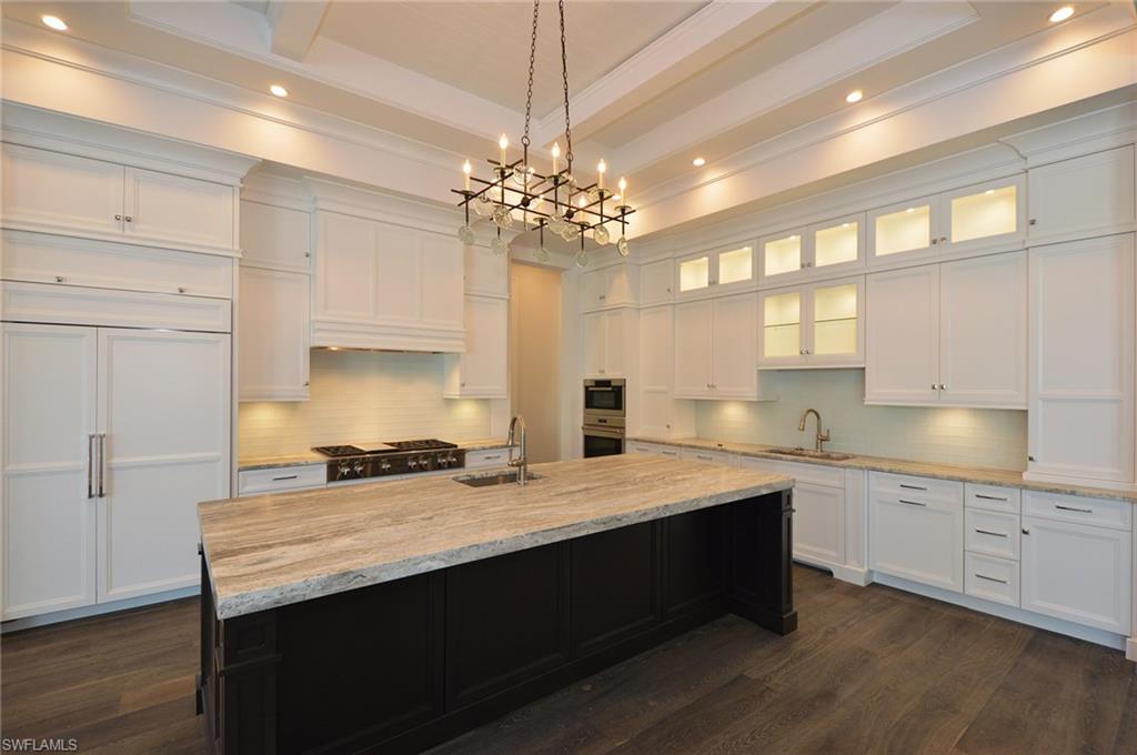 MOORINGS - Residential