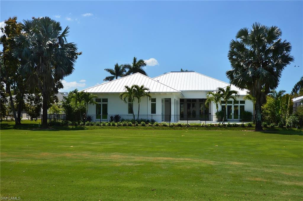 MOORINGS - Residential