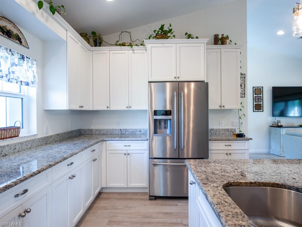 BELLE MEADE - Residential