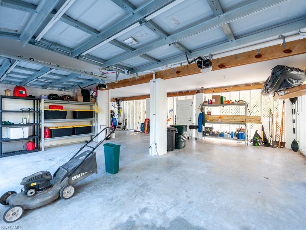 BELLE MEADE - Residential