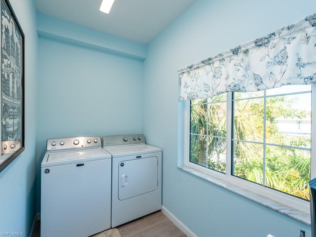 BELLE MEADE - Residential