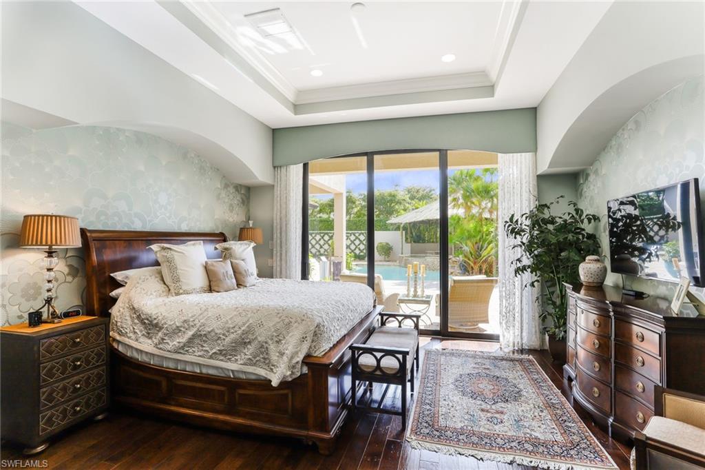 MOORINGS - Residential