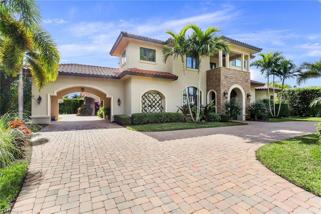 MOORINGS - Residential