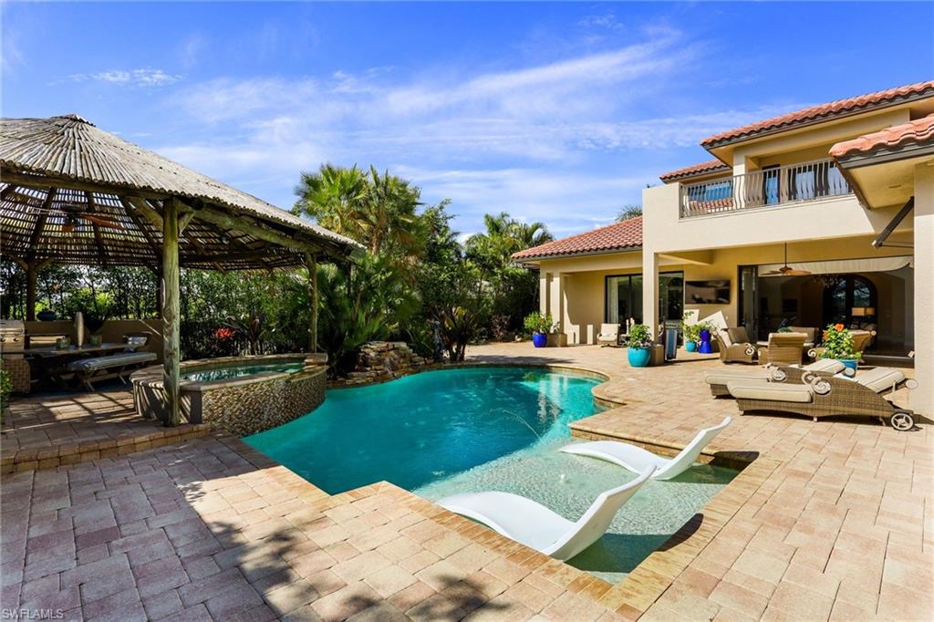 MOORINGS - Residential