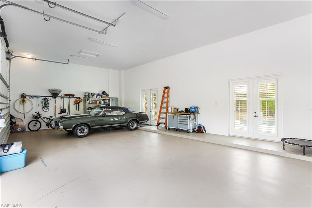 MOORINGS - Residential