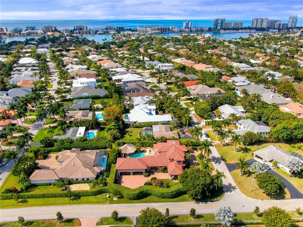 MOORINGS - Residential