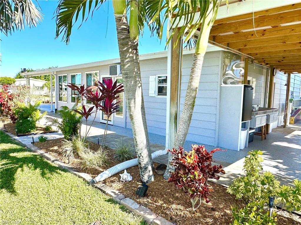 IMPERIAL HARBOR - Residential