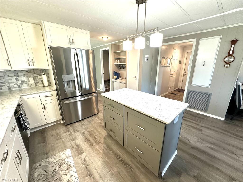 IMPERIAL HARBOR - Residential