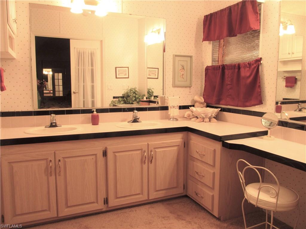 BAYSIDE ESTATES - Residential