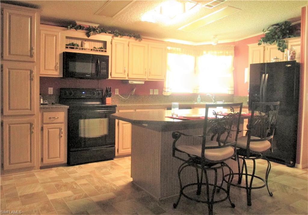 BAYSIDE ESTATES - Residential