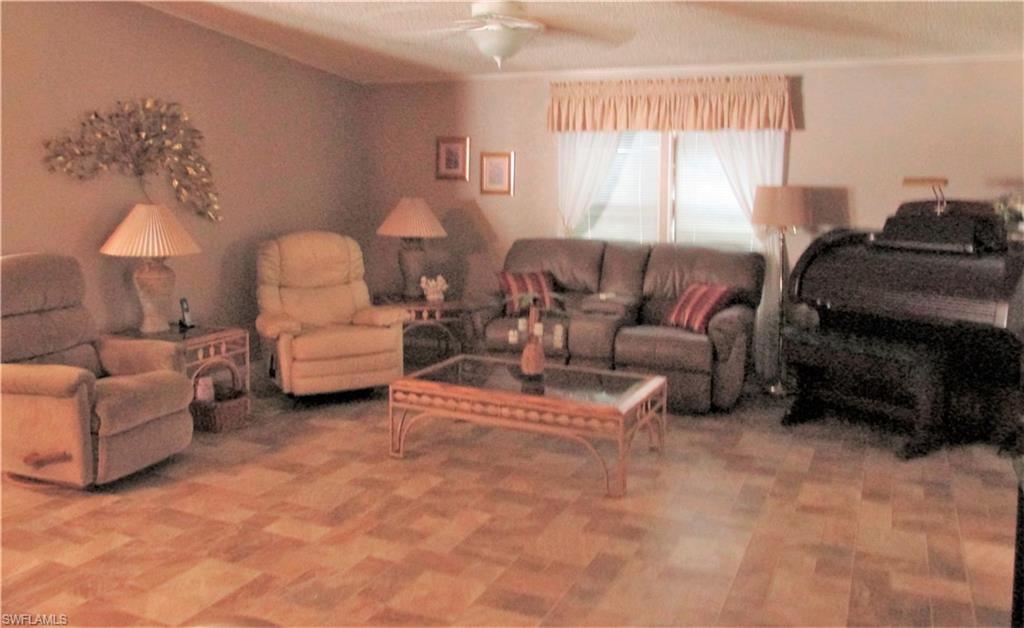 BAYSIDE ESTATES - Residential