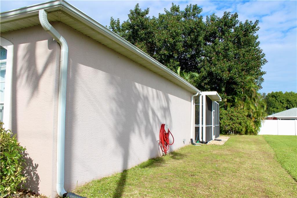 CAPE CORAL - Residential