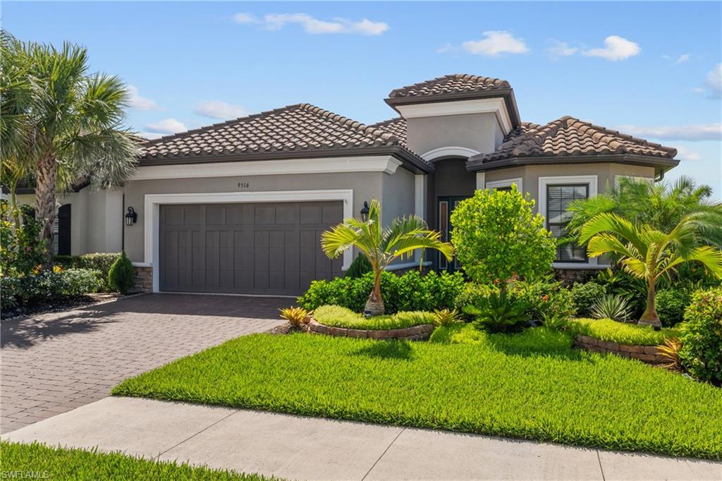 9516 Montelanico LOOP