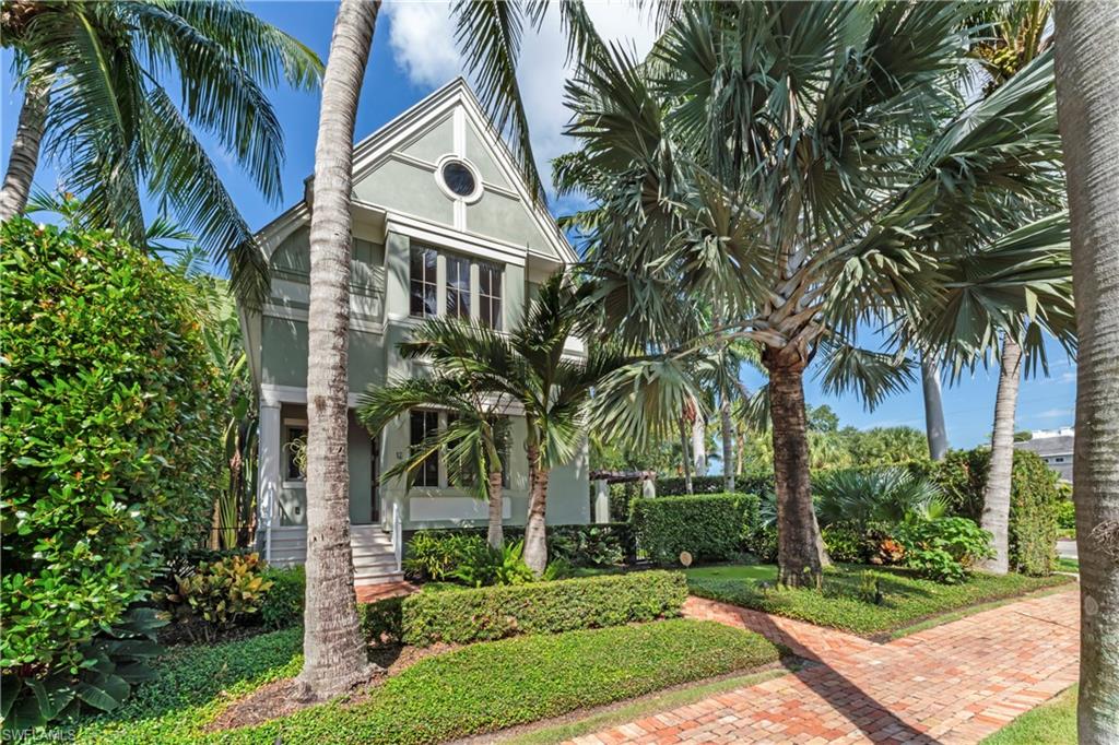 OLDE NAPLES - Residential Lease