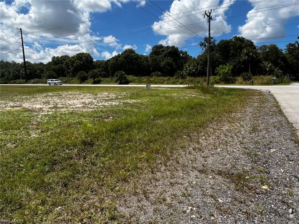 CAPE CORAL - Land