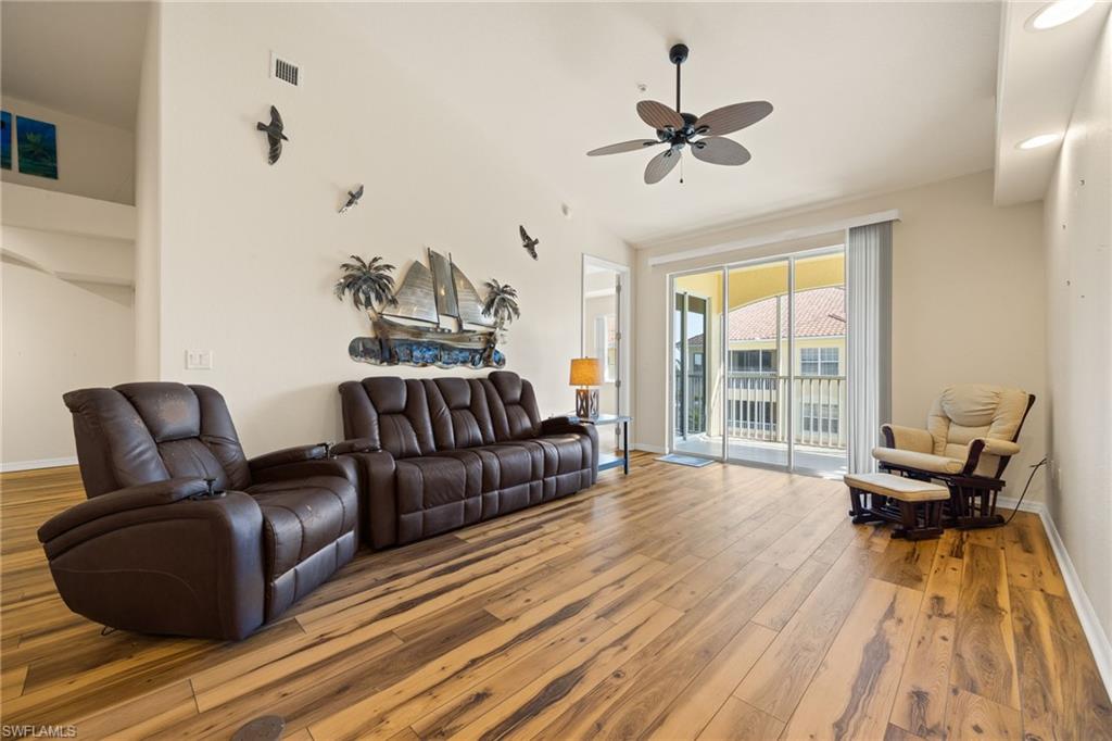 VAN LOON COMMONS - Residential