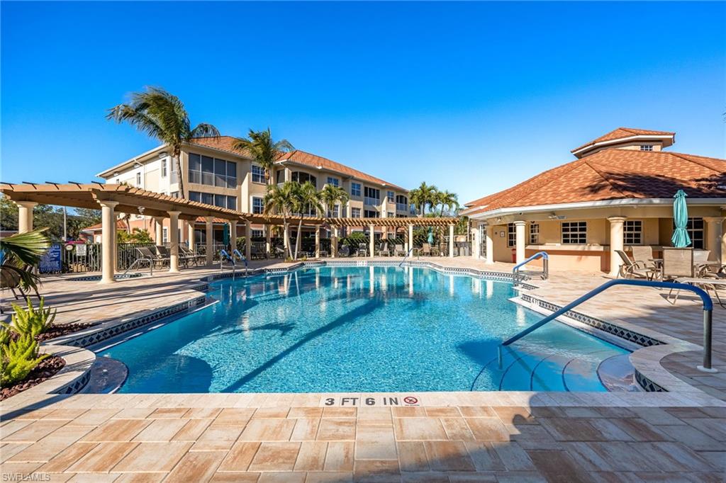 VAN LOON COMMONS - Residential