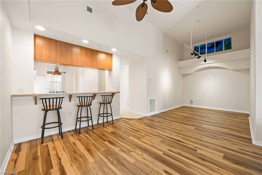 VAN LOON COMMONS - Residential