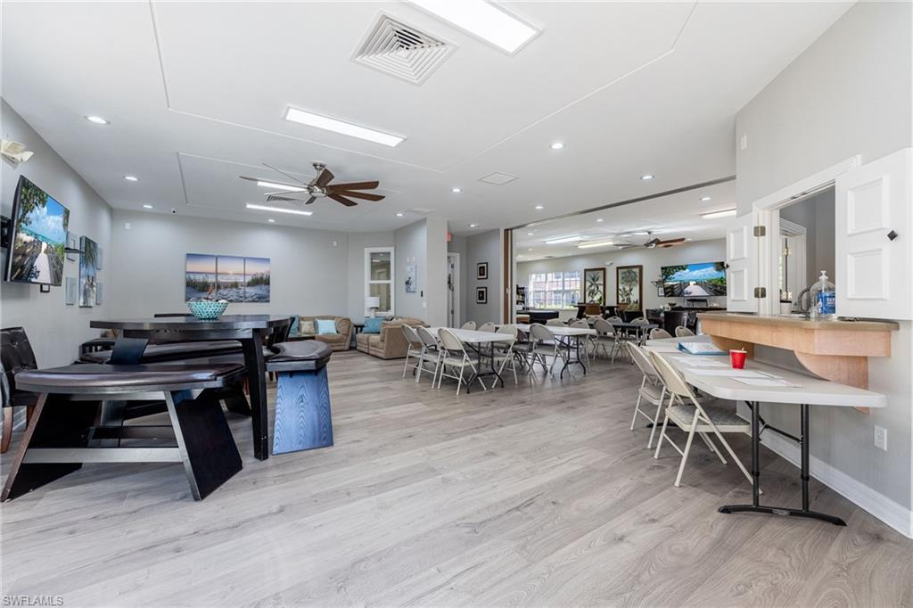 VAN LOON COMMONS - Residential