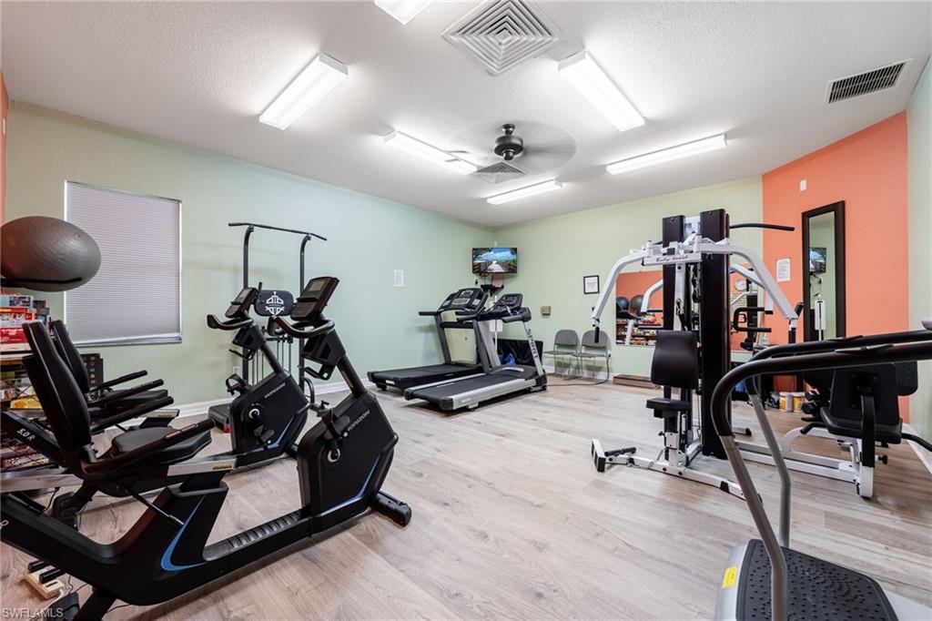 VAN LOON COMMONS - Residential