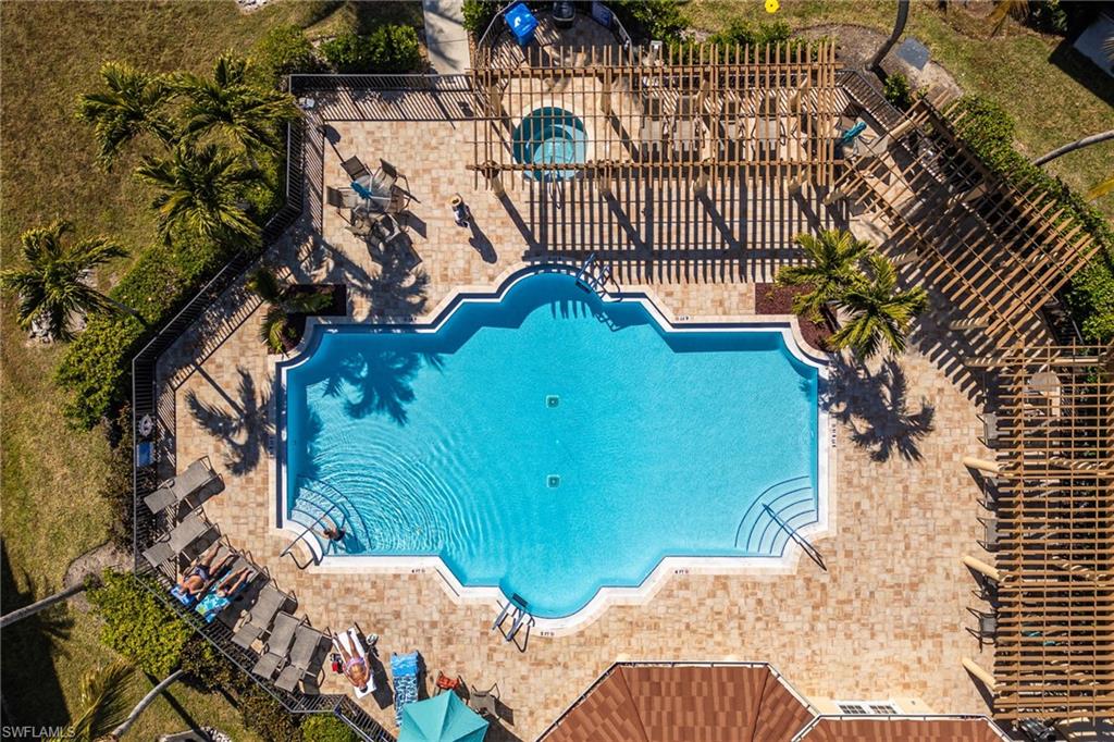 VAN LOON COMMONS - Residential