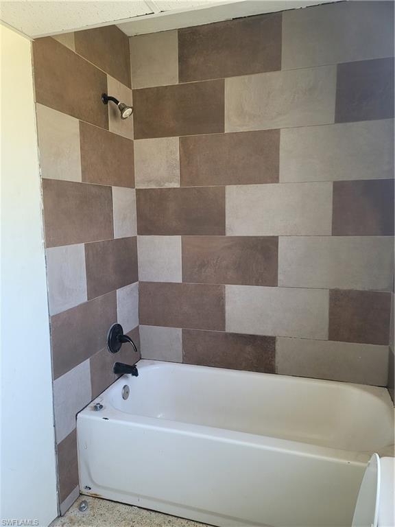 BERTS BAYSHORE MANOR - Residential