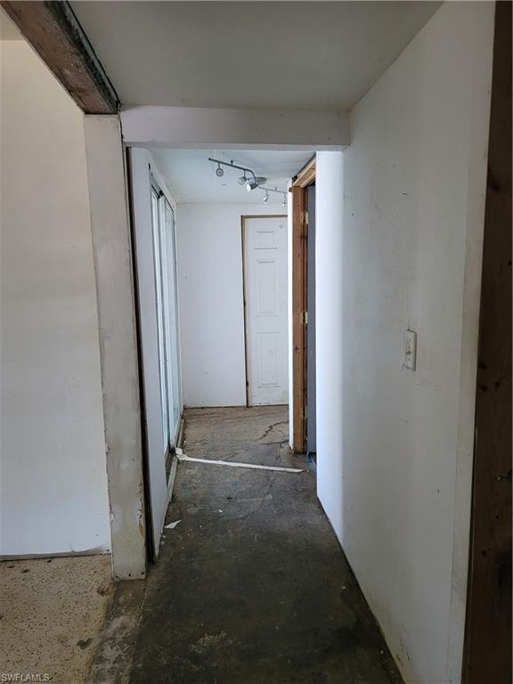 BERTS BAYSHORE MANOR - Residential