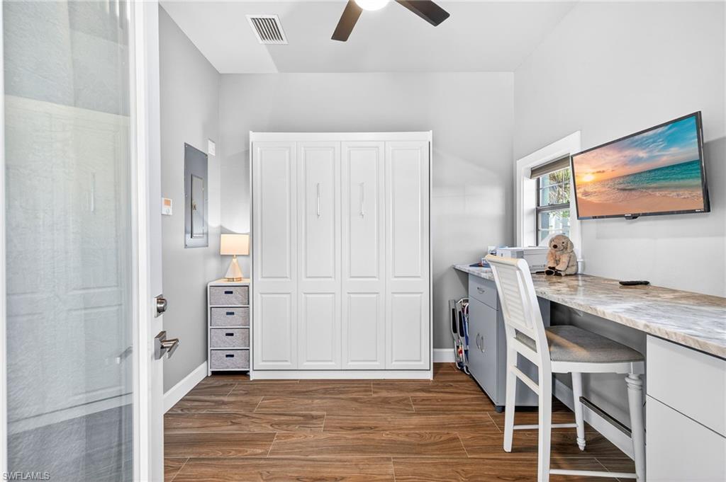 GOLDEN PALMS LUXURY MOTORCOACH RESORT - Land