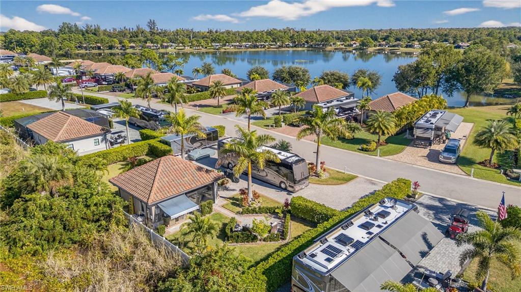 GOLDEN PALMS LUXURY MOTORCOACH RESORT - Land