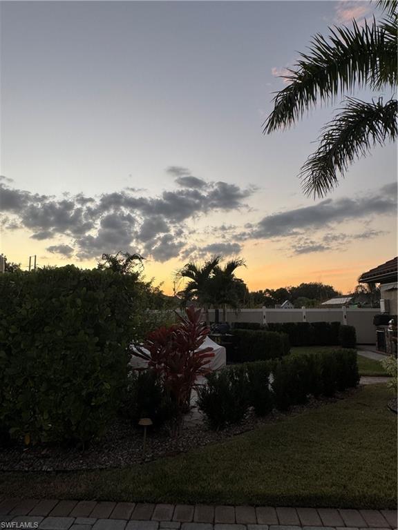 GOLDEN PALMS LUXURY MOTORCOACH RESORT - Land