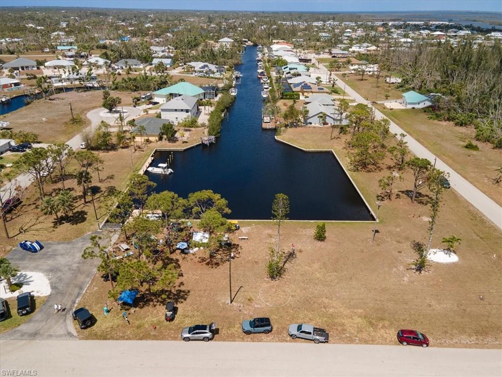 CHARLOTTE SHORES CONDOMINIUM - Residential