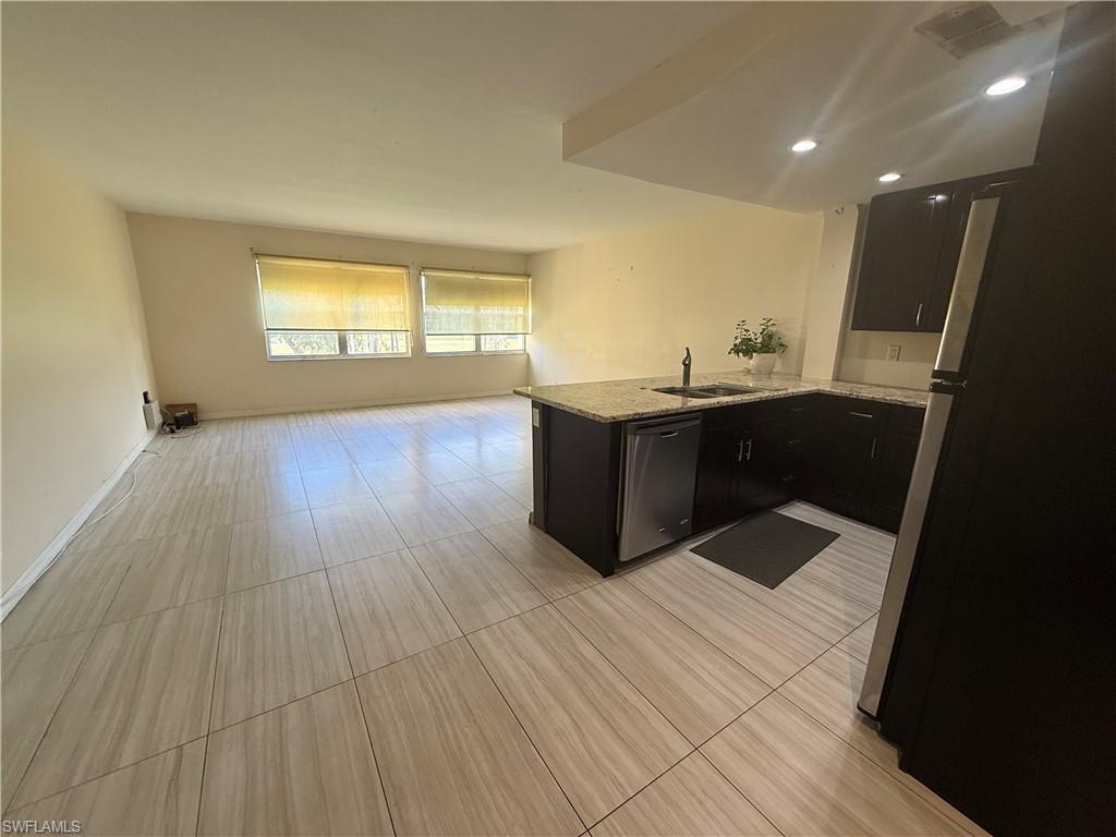 1084 Forest Lakes DR 7205